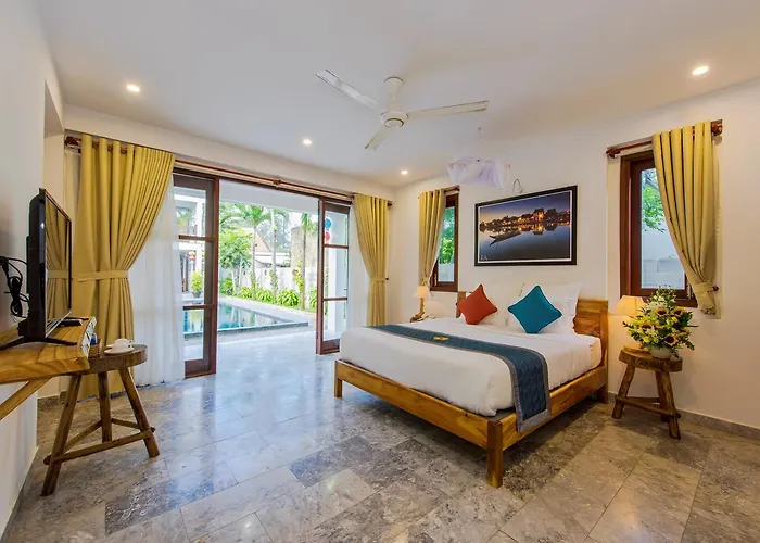 Louis Villa Hoi An